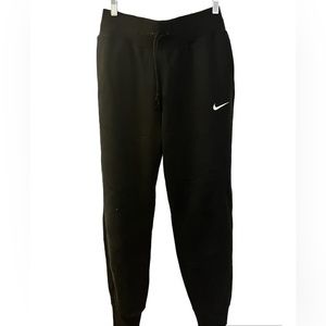 BLACK NIKE SWEATPANTS SIZE M